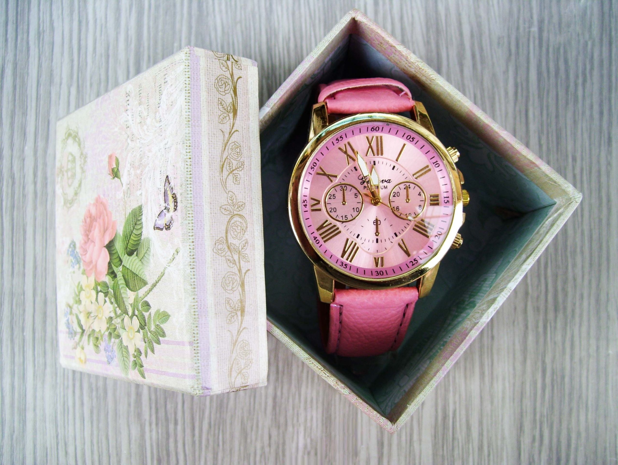 Top 10 Hot New Womens Wrist Watches